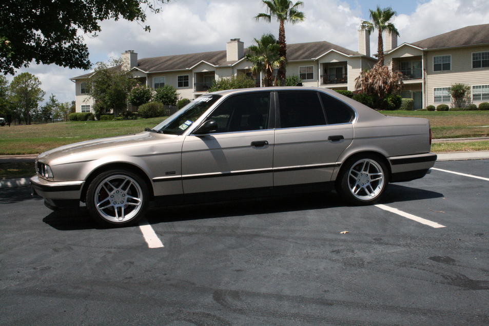 Name:  bmw (133).jpg
Views: 221
Size:  97.5 KB